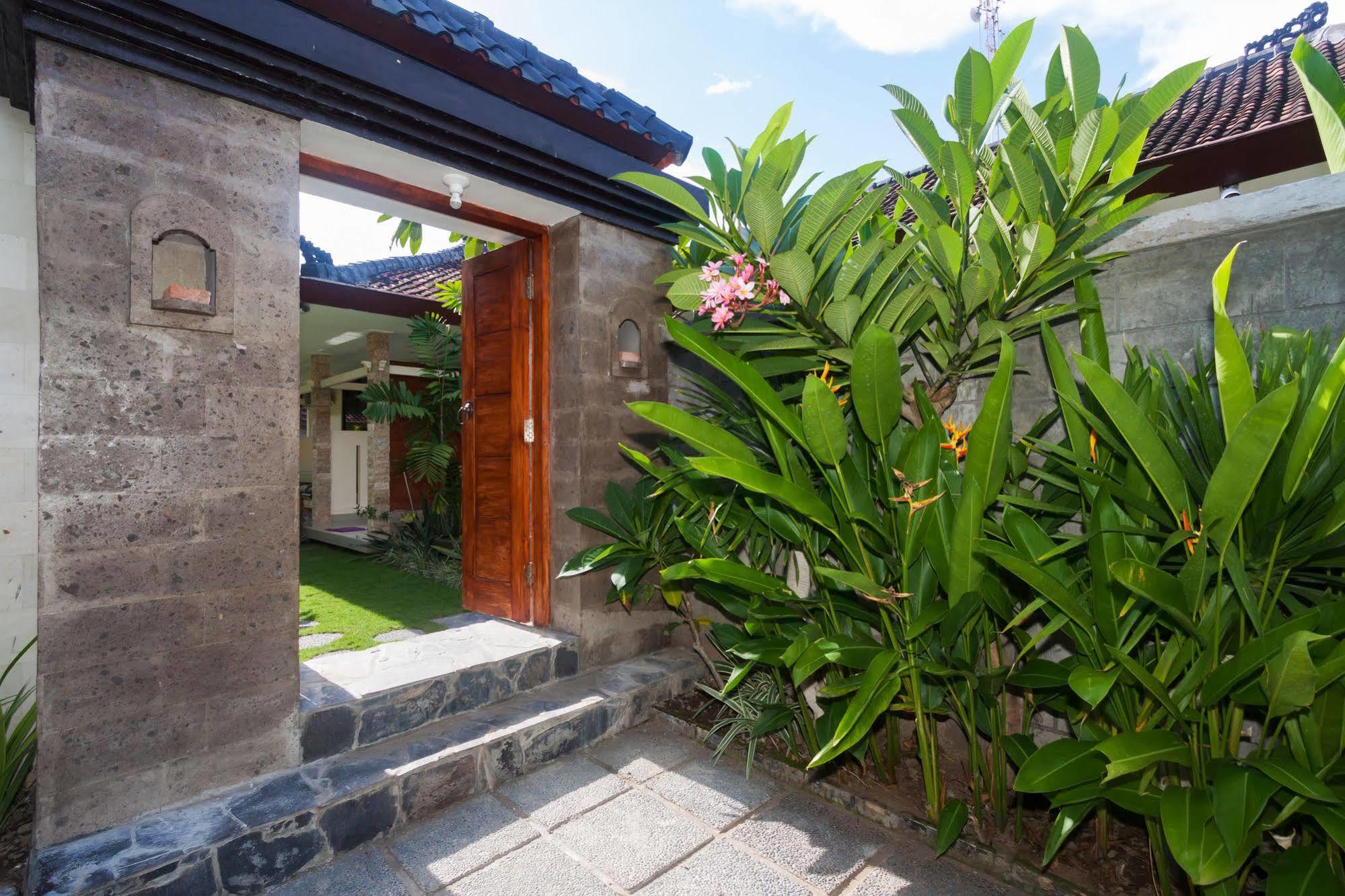 Zen Rooms Sanur Blanjong Sekawaru מראה חיצוני תמונה